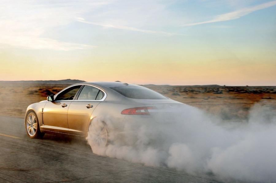  Jaguar XF Supercharged 2010 года  (фото 55 из 56)